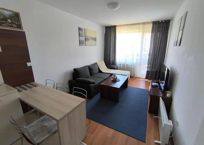 Apartment In Belvedere Club G205