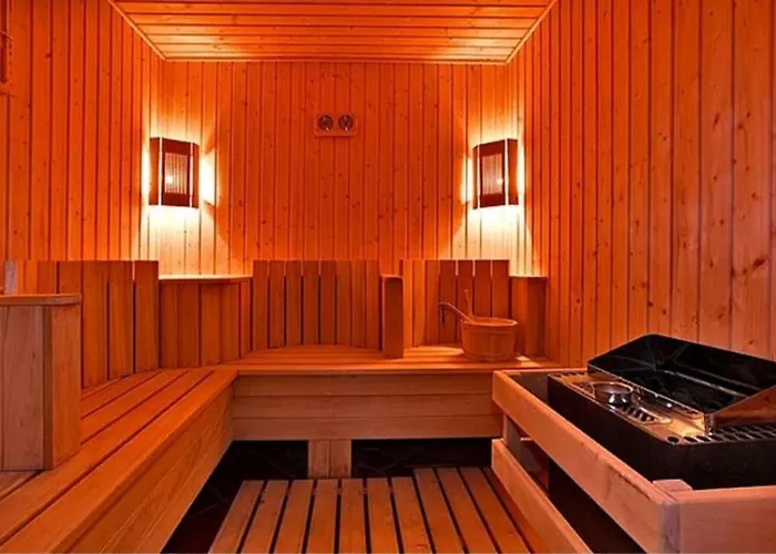 In Belvedere Club G205 * 班斯科